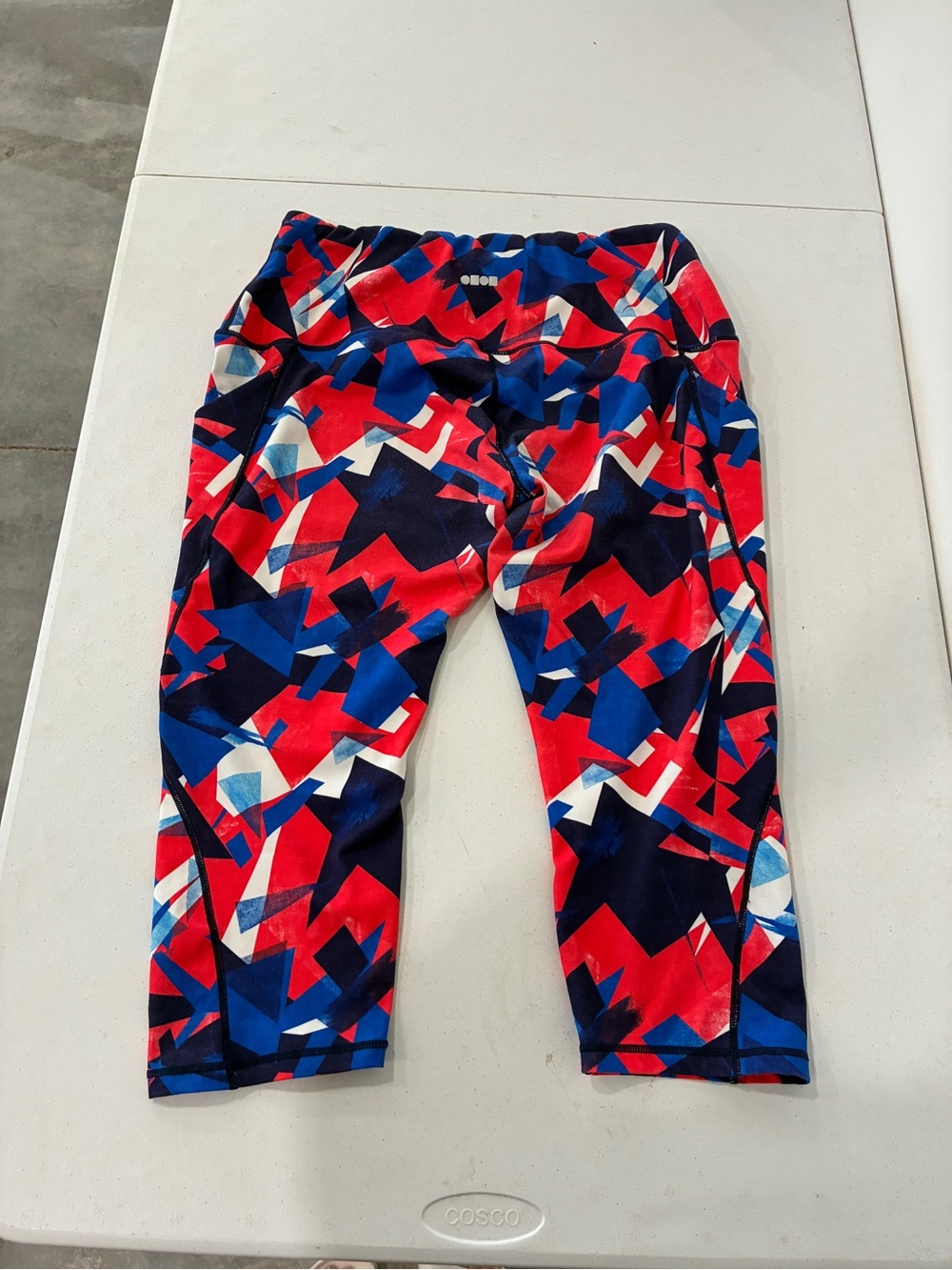 ODODOS 2XL Geometric Art Deco High Waist Capri Leggings  Red Blue